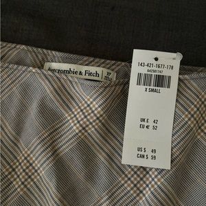 Any 3 for $20 move sale! Brand new skirt